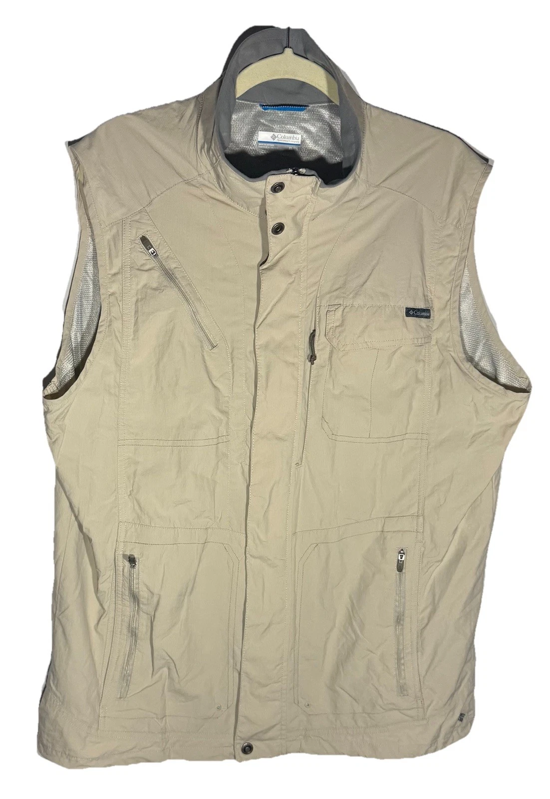 Columbia Omni-Shade Fishing Vest Mens XL Tan Vented Utility Hiking Multi Pocket
Opens in a new windo