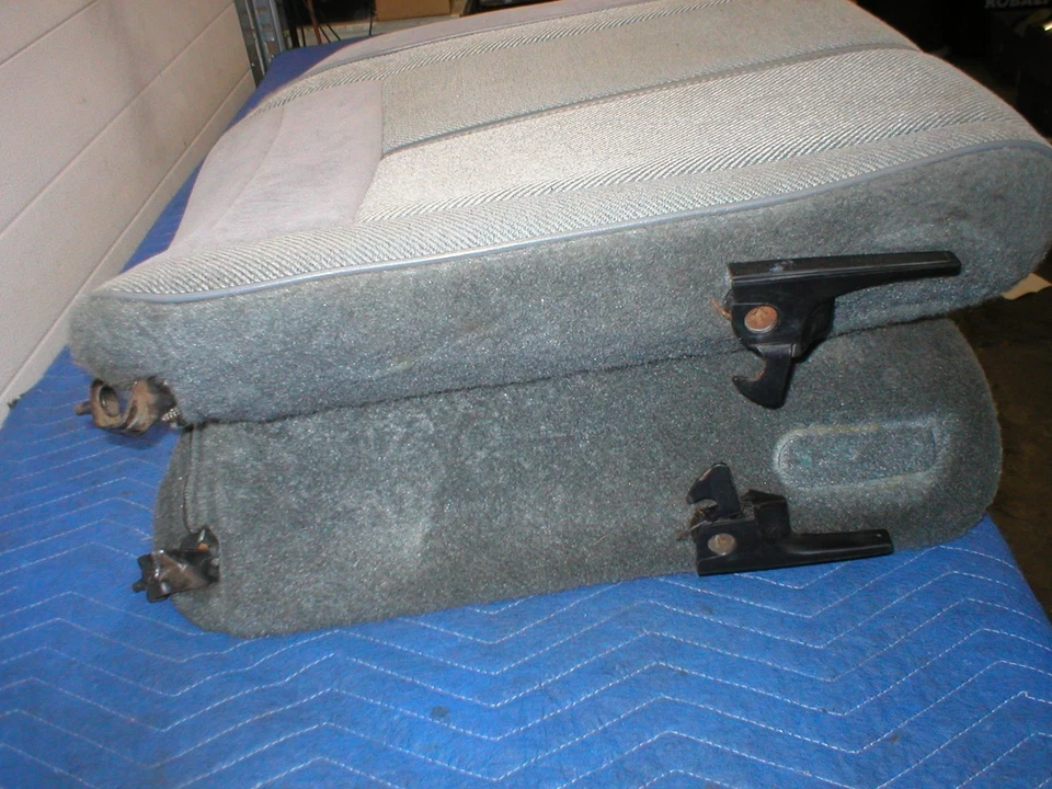 1982-92 Camaro Firebird GRIS TELA/ALFOMBRA ASIENTOS TRASEROS DIVIDIDOS JUEGO RESPALDOS GM 90 91 Foto 2 de 4