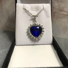 New Elegant Ocean Star Crystal Pendant Necklace Rhinestone Jewelry Accessories