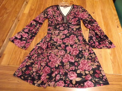 Venus Dress Women's Small V-Neck Oversized Sleeve Open Eyelet Polyester