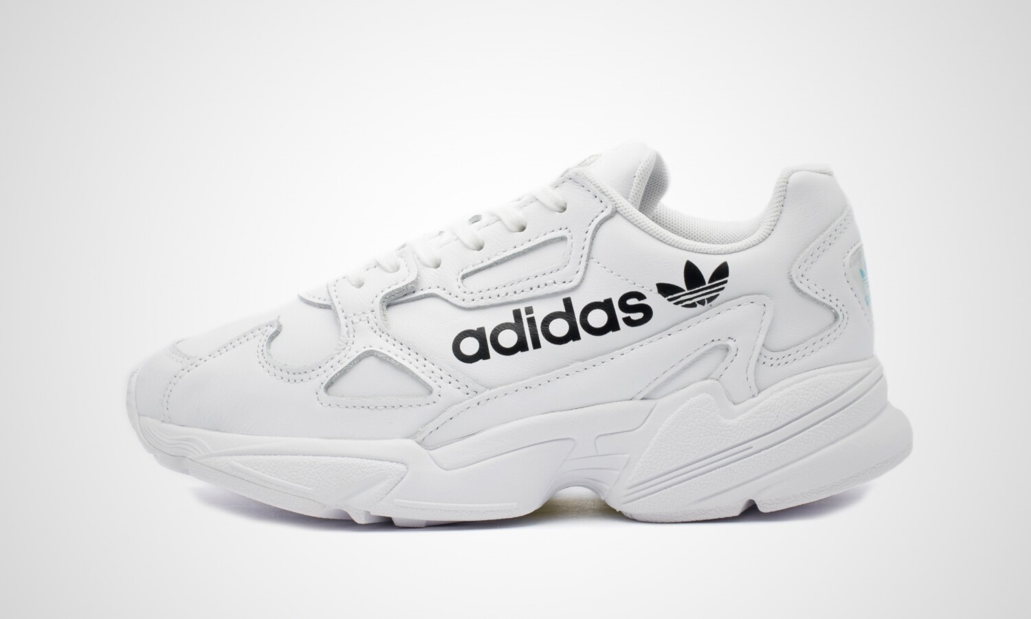 adidas falcon eg7652