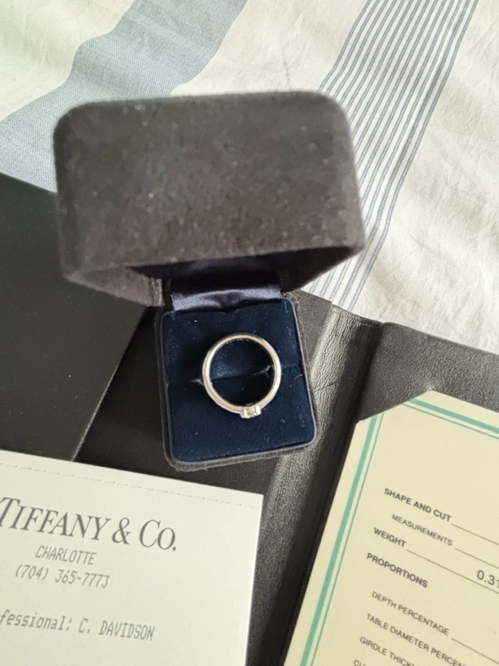 Tiffany & Co Platinum Etoile Diamond Ring Engagement Solitaire Ring 0.31 Carat - Image 3 of 4