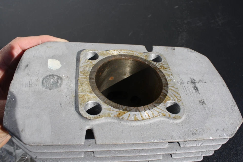 Kawasaki H1 500 Mach III KH500 1969-1971 CILINDRO CENTRAL NUEVO EN CAJA Foto 4 de 4