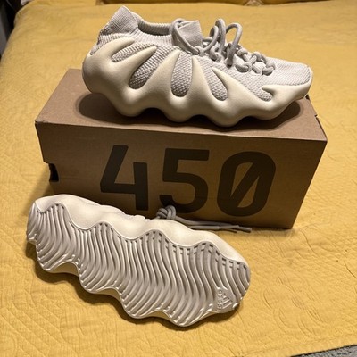 Yeezy 450  Sulfur  Size 5.5 VNDS