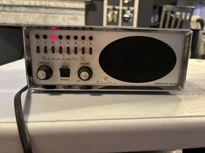 Vintage 1976 Bearcat Electra Channel Radio Receiver Scanner Works Great!