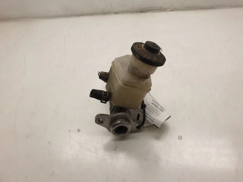 97-00 TOYOTA RAV4 2.0L 4CYL AWD MONTAJE CILINDRO MAESTRO FRENO  Foto 2 de 4