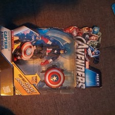 Marvel Avengers Super Shield Captain America 4 in figure Comic Series 2011 NIP
