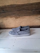 Vionic Women's Sneakers Avery Pro Suede Slip On Vio Grip  Leather Gray Size 9