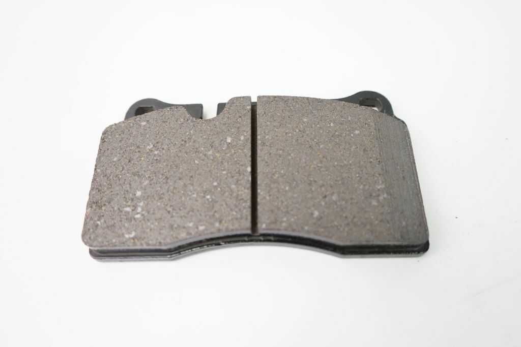 Aston Martin Db9 V8 Vantage front rear brake pads rotors 805