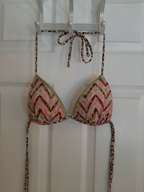 Gossip girl Bikini SwimTop Size M nylon spandex ties at neck+back no wire pads