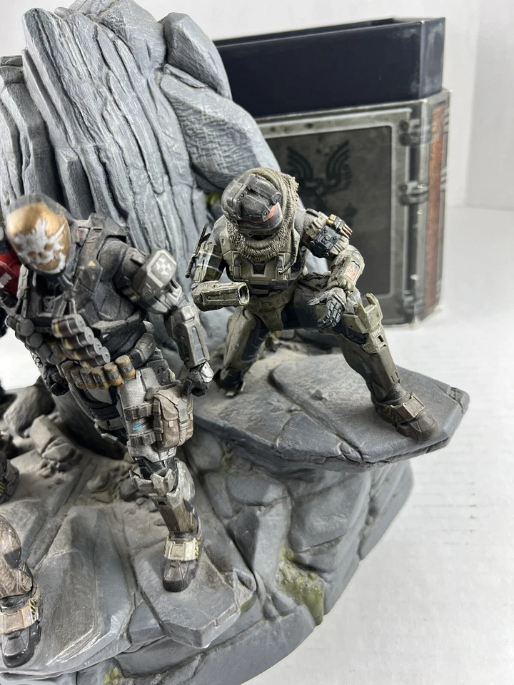 Halo: Reach - Legendary Edition Xbox 360, 2010 Missing One Gun & Game - Image 3 of 4