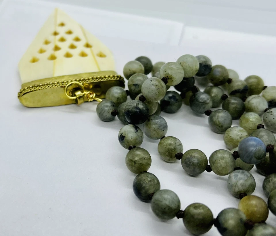 Necklace Beads In Green/gray (possibly Agate)With Pendant Brass Arrow Bison Bone - Image 3 of 4
