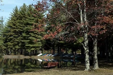 Photo:Dunning Lake in Farmington,Connecticut