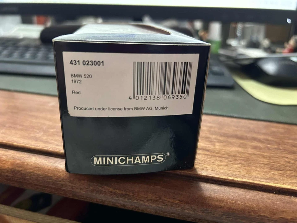 BMW  520 E12 ROSSO 1972 -CODE-431023001  MINICHAMPS 1/43 - Immagine 2 di 2