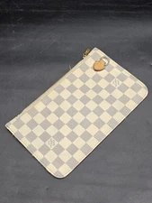 Wallet Wristlet *Damaged