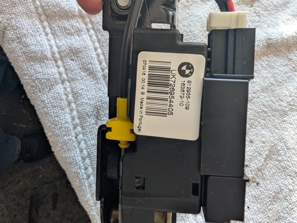 Actuador de bloqueo de pestillo de tapa de maletero BMW F36 F31 F34 428i 435 330i 335i 328i 340i 440i Foto 4 de 4