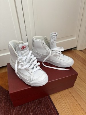 Nike Blazer Mid '77 GS - White/Silver - Big Kids Size 4Y