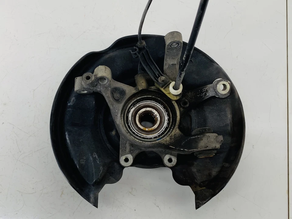 09-11 MERCEDES BENZ SLK300 RWD REAR LEFT SIDE SPINDLE KNUCKLE WHEEL HUB OEM - Image 3 of 4