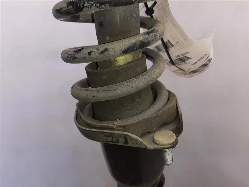 Стойка задняя полноприводная 03-06 PONTIAC VIBE 88974641 - Изображение 4 из 4