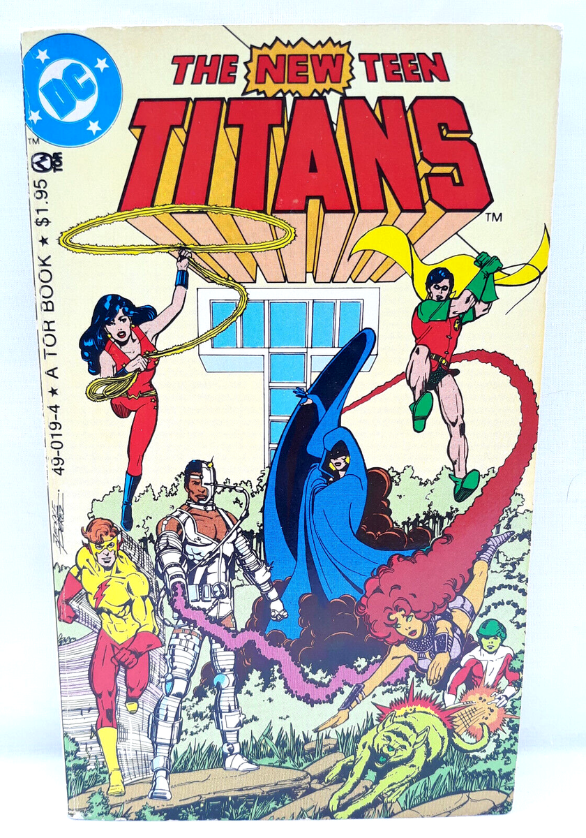 THE NEW TEEN TITANS #1 Paperback Tor DC Comics 1982 Signed By
