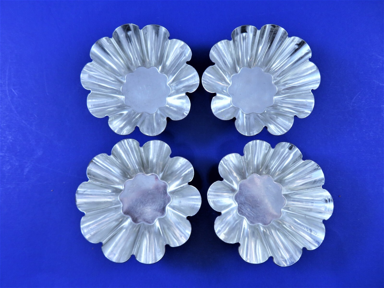 Vintage Rowoco Mini Tart Pans Molds Tinned Steel Set Of 8 In 2 Shapes 4