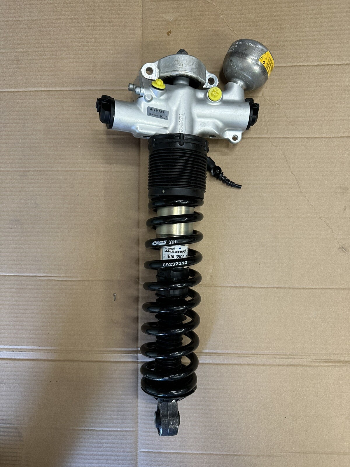 McLaren 725S  2014-2016 Shock Absorber 11BA035cp_01 Or 11b1530cp