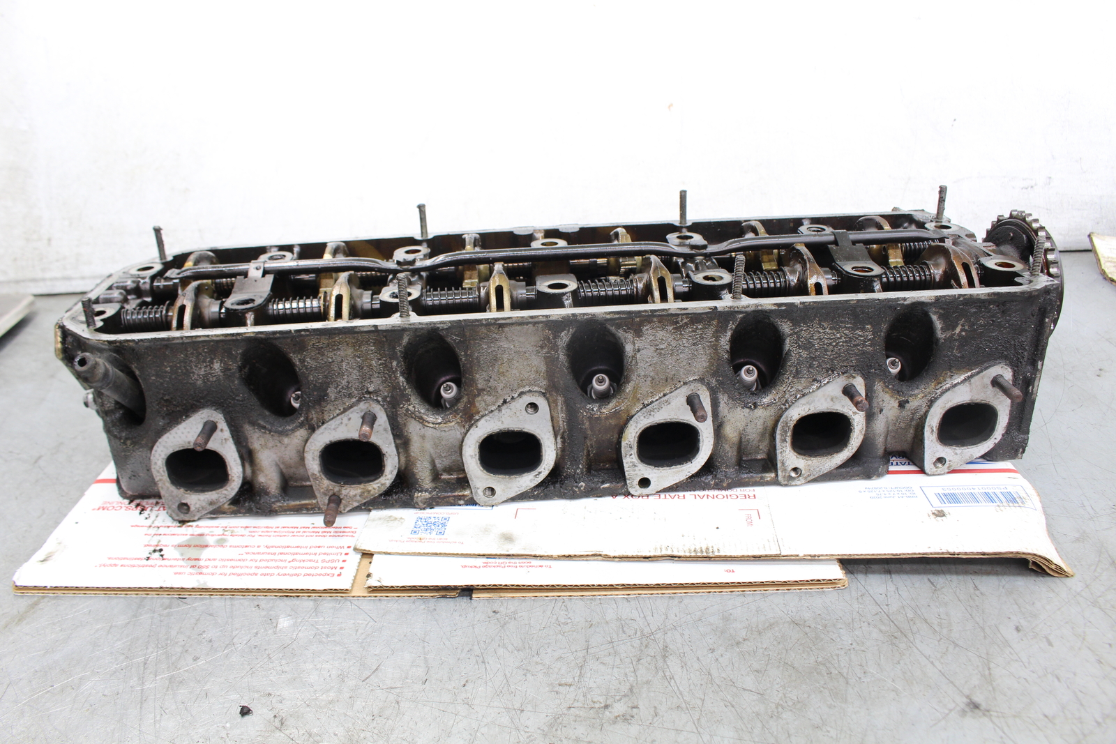 Damaged 75-88 BMW E24 E23 E28 M30 6-Cyl Engine Cylinder Head with 