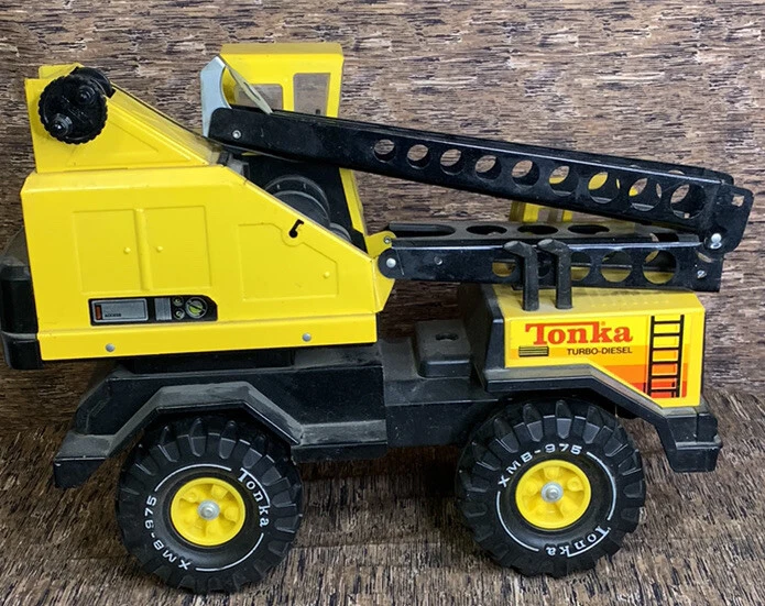 Vintage Tonka Turbo Diesel XMB 975 Crane Truck Toy Yellow Pressed Steel 1980s - Image 3 of 4