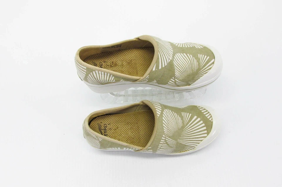 Mocassim Dansko Feminino Volley Tamanho 6.5M EUR 37 Tamanco Vegano Usado Extra Grande - Imagem 2 de 4