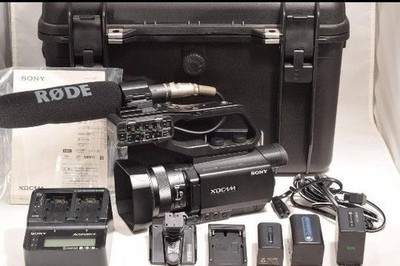 Sony PXW-X70 4K HD Professional Video Camera with Case Used Min