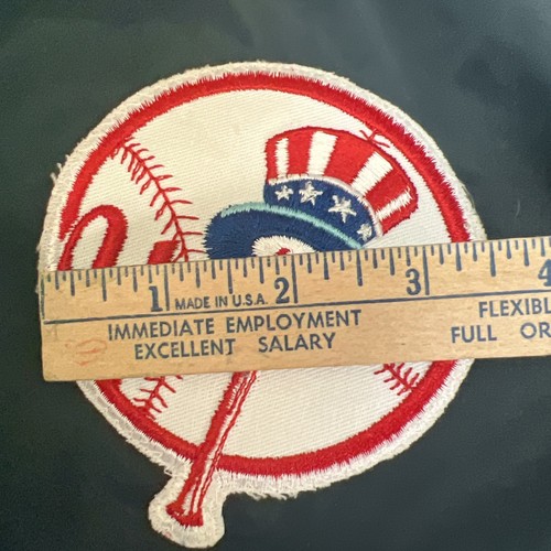 Veste légère vintage années 1990 Pyramid MLB Yankees SpellOut taille moyenne - Photo 2 sur 13
