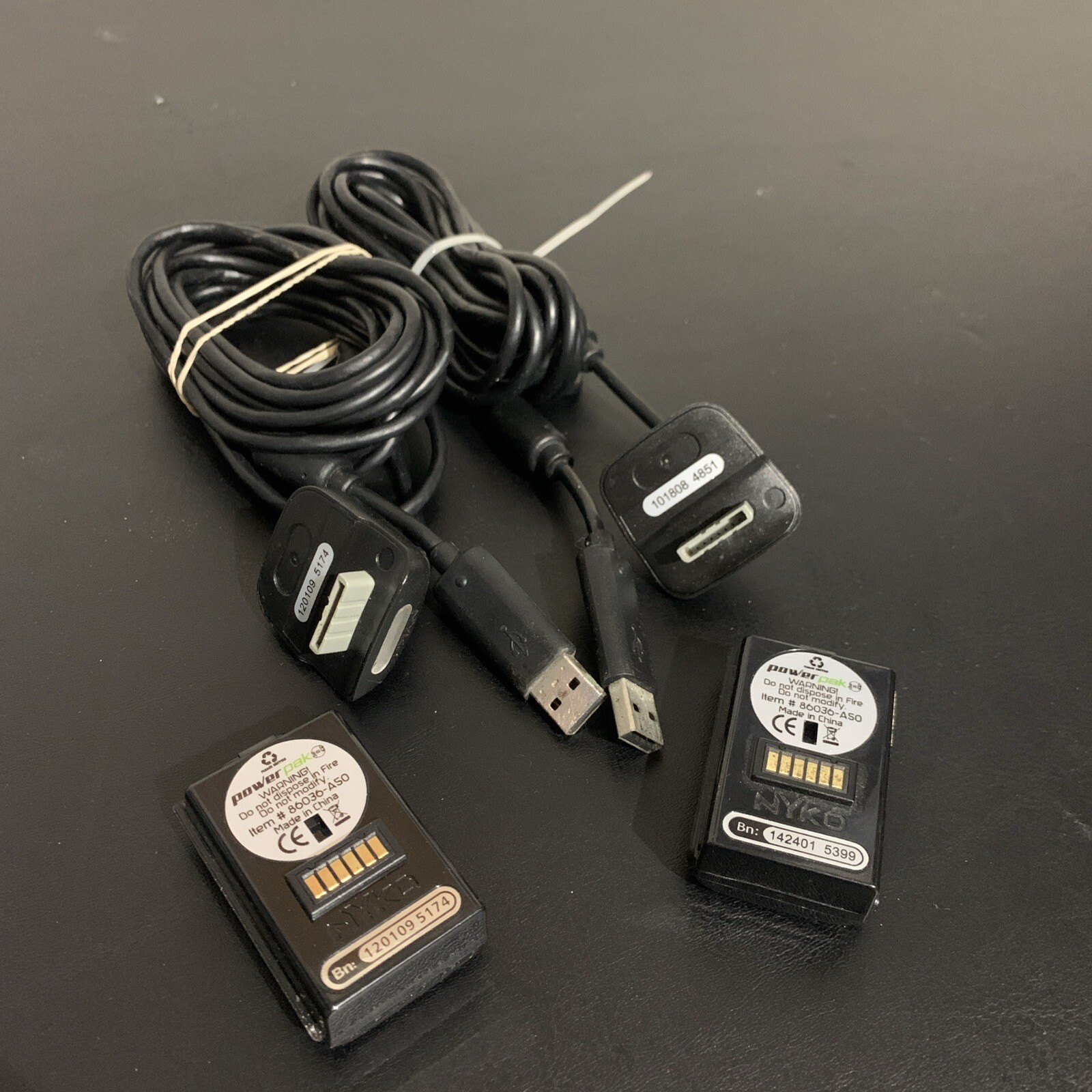 2 Nyko Play And Charge Cable & Battery Pack Lot Black For Xbox 360