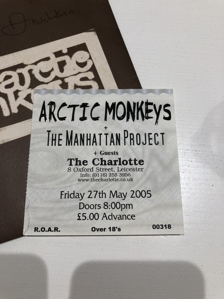 Five Minutes With Arctic Monkeys 7 Inch FIRST EVER SIGNED SINGLE