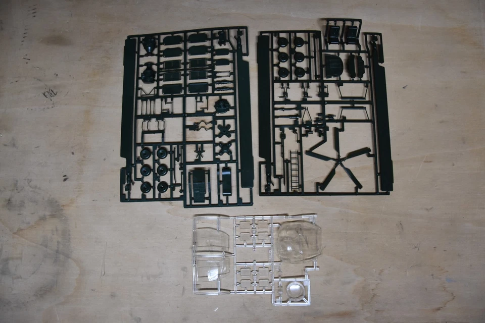 Matchbox Aerospatiale Westland SA330 Puma 1:32 KIT PK507 - Immagine 2 di 4