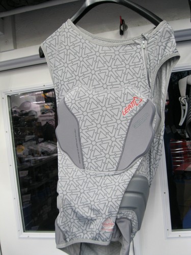 Leatt protection vest