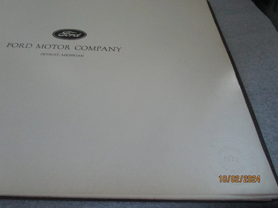 1929 FORD MODEL A-LARGE SIZE DEALER ALBUM-COUPE- SEDAN-PICKUP TRUCK - Image 3 of 4