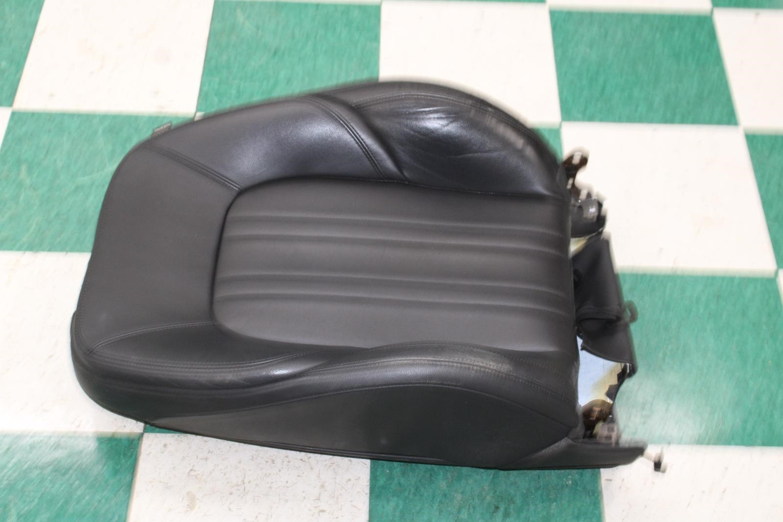 ⚠️WORN⚠️ 14-20 Ghibli Black Nero Driver LH LF Front Upper Backrest Seat Cushion