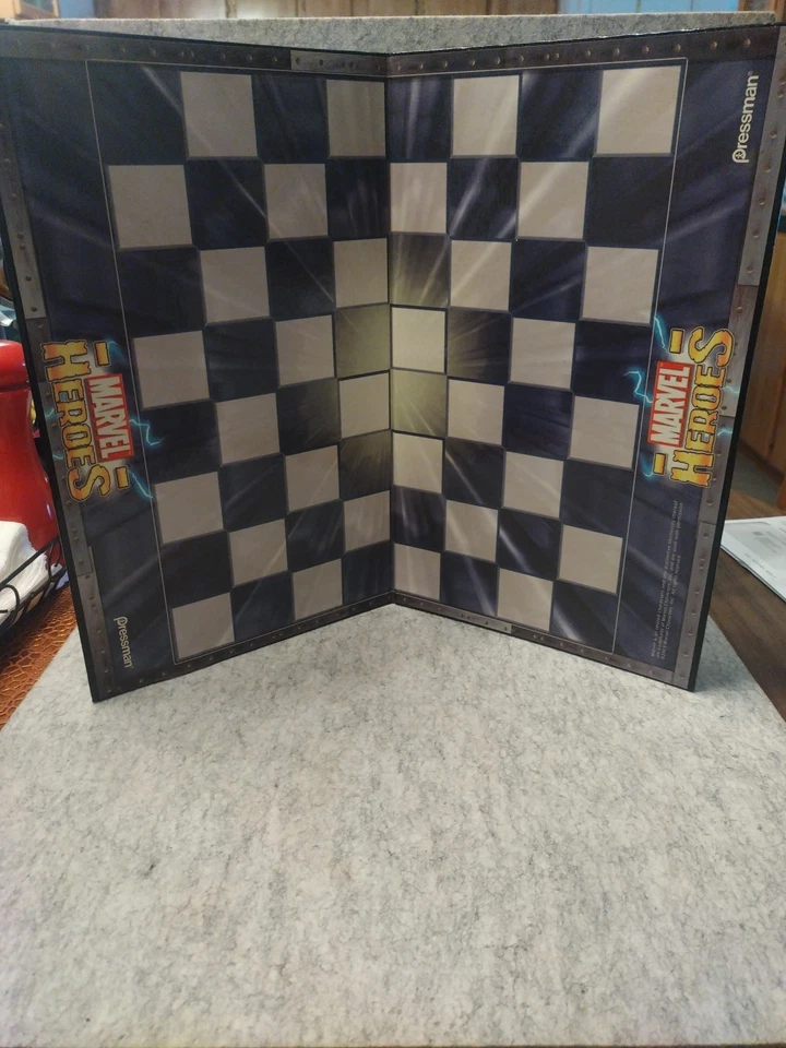 Juego de ajedrez Pressman Marvel Heroes 2003 piezas de repuesto (tú eliges) Foto 2 de 4