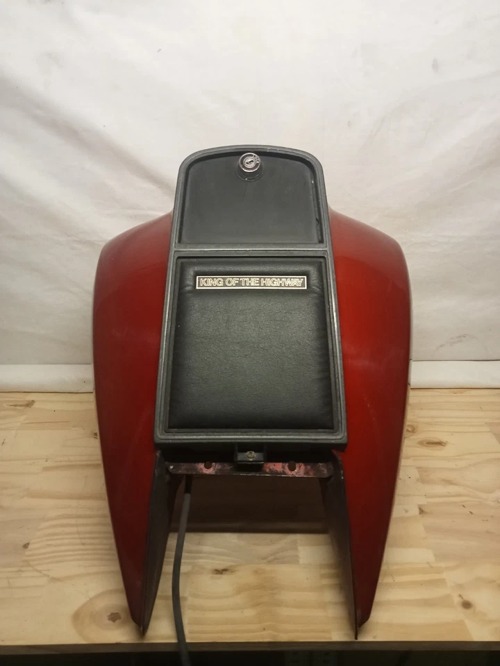 Harley Davidson Electra Glide 1983 FLHT reservoir - Photo 2/4