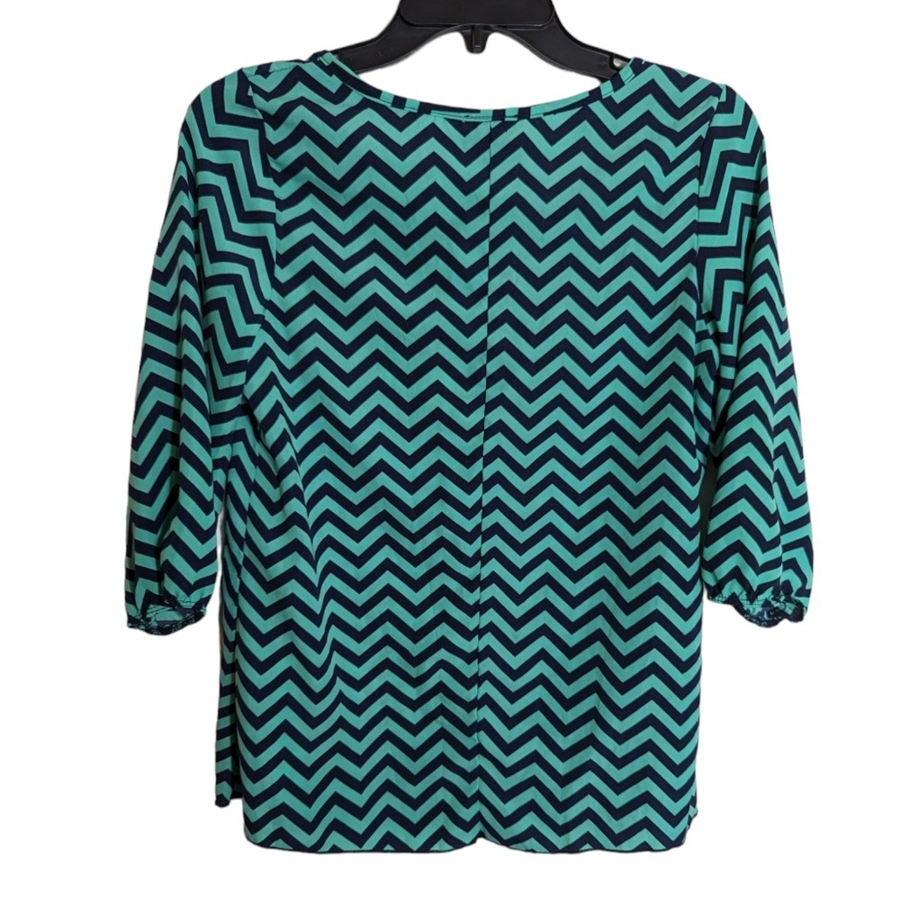 Rue 21 Chevron Print Size S Pullover Top 3/4 Sleeve Tie Neck image 2