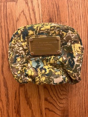 Marc by Marc Jacobs Standard Supply Workwear Toiletry Bag