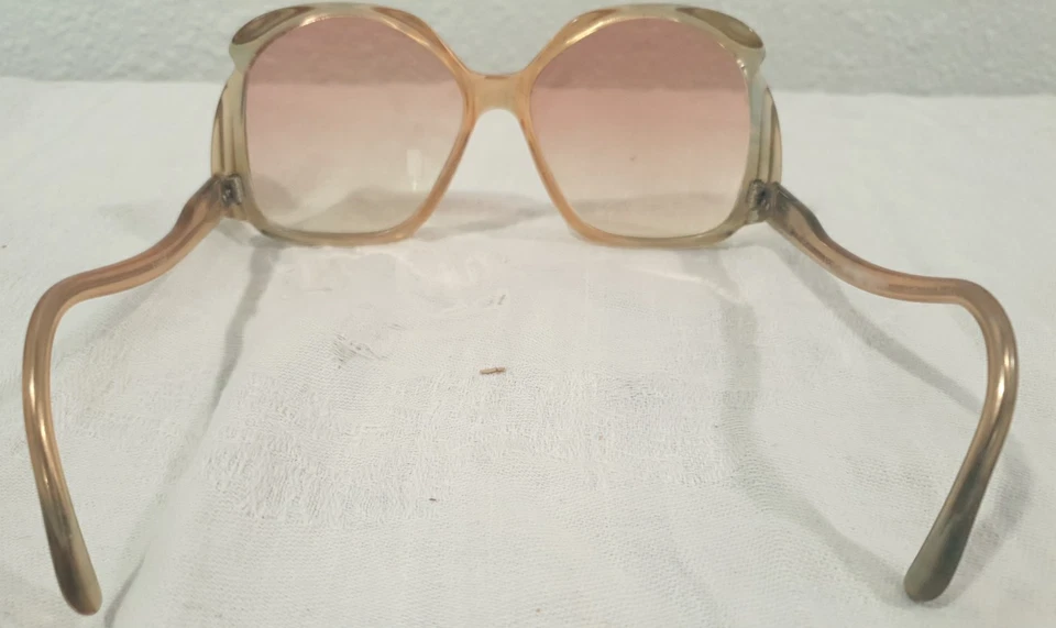 Vintage Drop Arm Upside Down Sunglasses Rose hint blue frame lens are scratched - Image 3 of 4