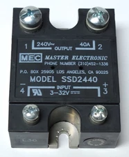 MEC MASTER ELECTRONIC SSD2440 SOLID STATE RELAY 40 AMP 240 VAC OUTPUT 3-32 VDC