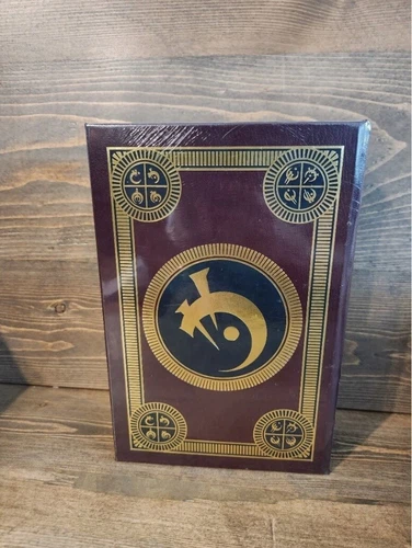 Brandon Sanderson Mistborn Well of Ascension (2) - Leatherbound - Sealed Cosmere
