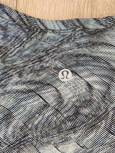 Lululemon Womens High Neck Split Hem Run Tank Size 10 - Picture 8 of 14