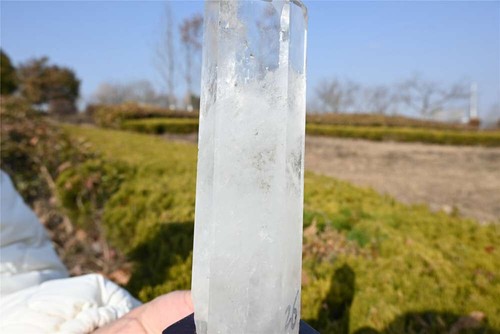 1.54LB Natural Clear Quartz Obelisk Crystal reiki Tower Wand Point Healing+stnad - Picture 7 of 15