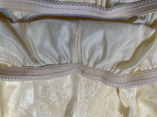 Vintage Pettipants Split Slip Ivory, Small Regular - Nice Vintage - Picture 7 of 9