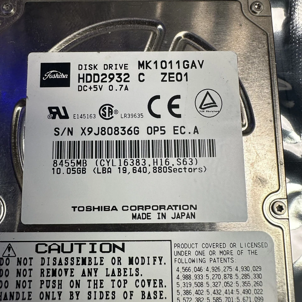 TOSHIBA MK1011GAV 2.5" 10GB LAPTOP HARD DRIVE HDD2932 C ZE01 IDE VINTAGE TESTED - Image 2 of 4