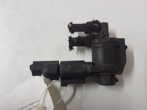 Volkswagen Caddy 2006 Turbo solenoid valve 1J0906283 JUT102659