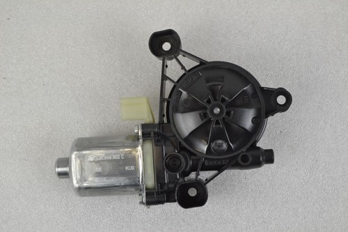 Original VW Sportsvan Fensterhebermotor vorn links Fahrertür 5Q0959802C a49243